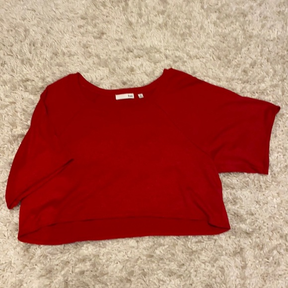 wilfred free Tops - Red Cropped Short-sleeve Tee